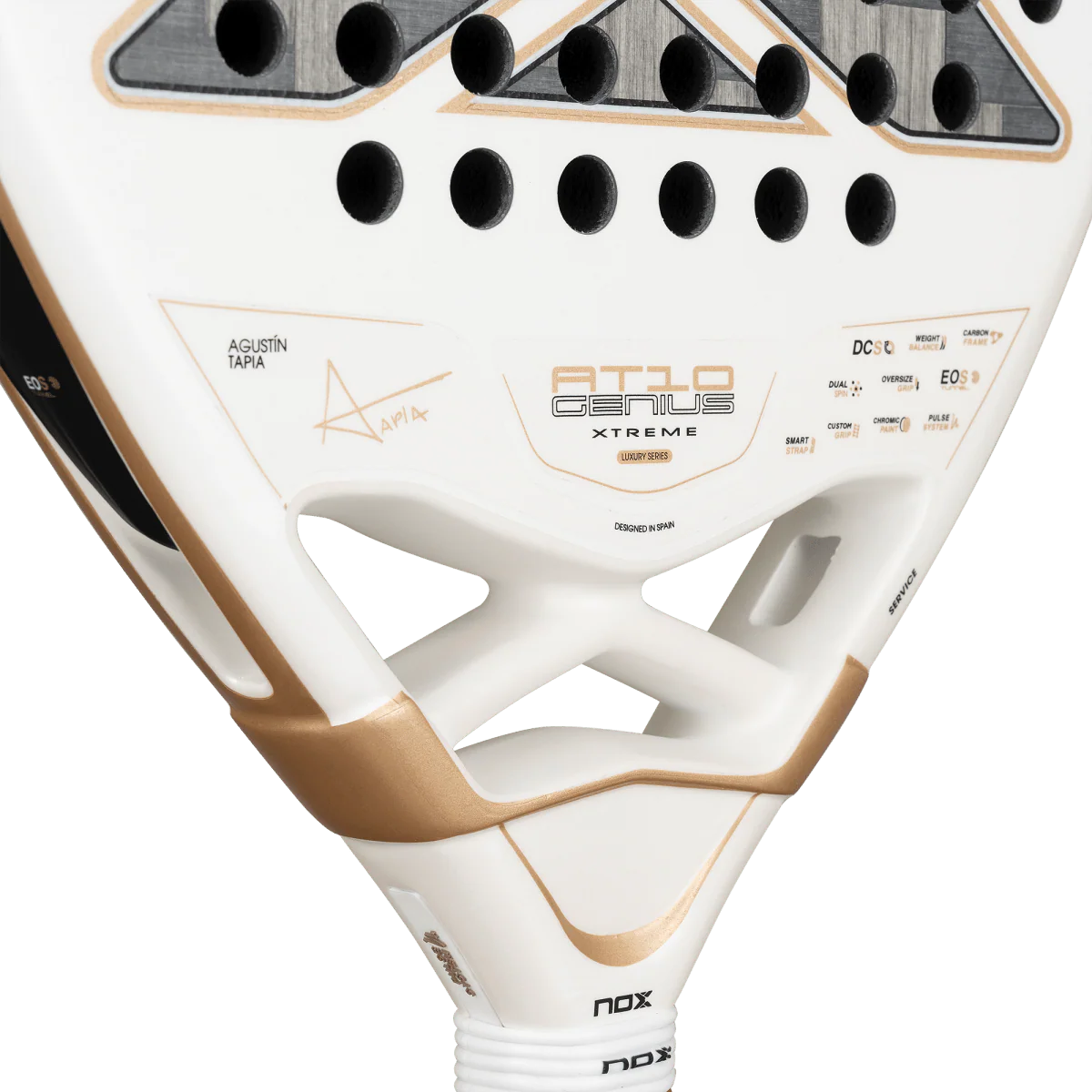 Pala de pala NOX AT10 Luxury Genius 12K Alum XTREM 2026 by Agustín Tapia (Preventa)