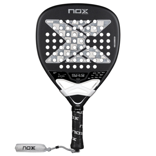 Pala de Padel NOX AT10 Luxury Genius ATTACK 18K Alum 2026 by Agustín Tapia (Preventa)