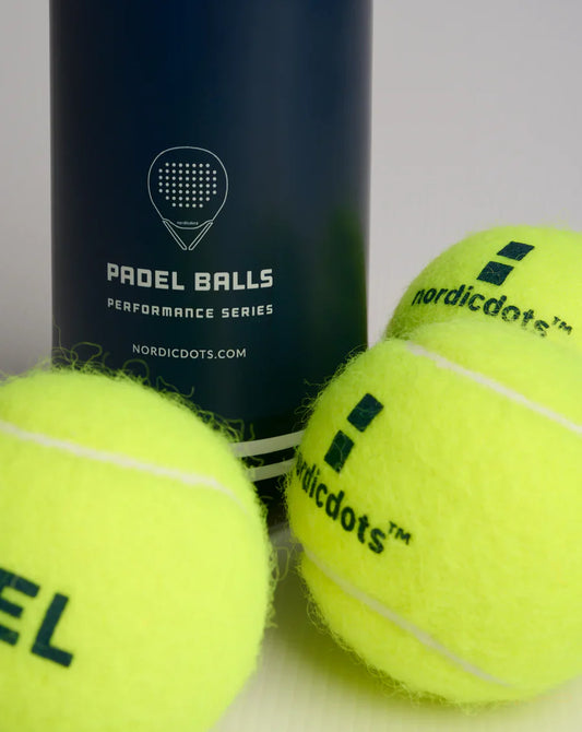 Pelota de Padel NordicDots (Bote con 4 Pelotas)